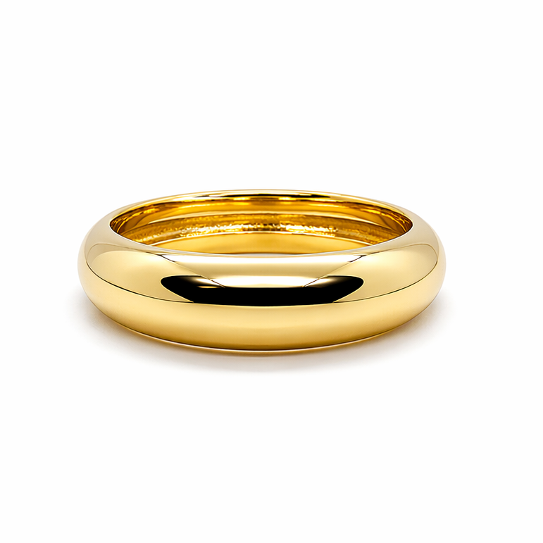 Shiny_gold_ring_on_white_backdrop.png