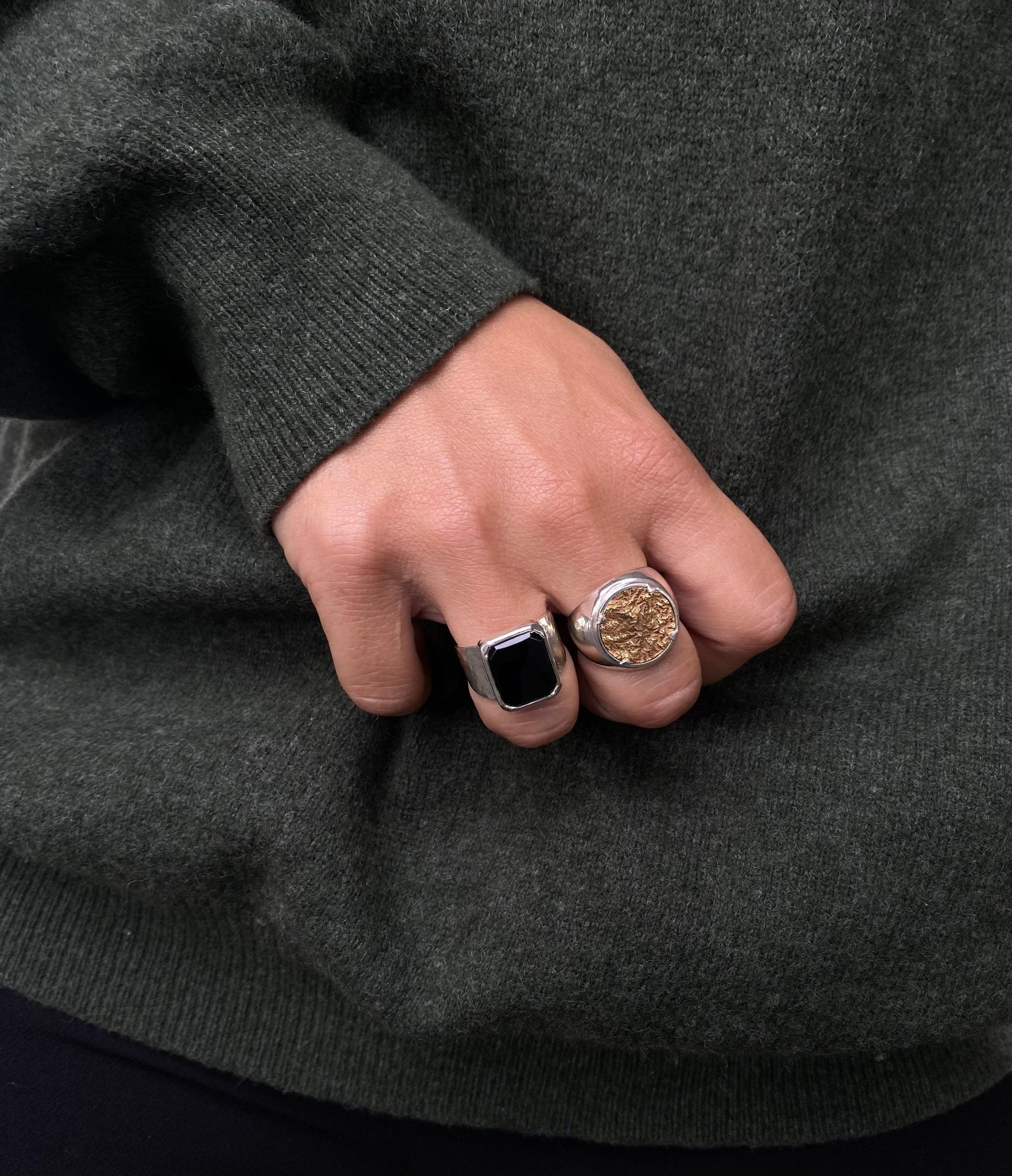 Luna Signet Ring – NUUK